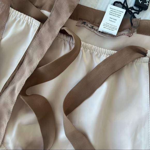 For Love & Lemons Lucienne Set - Picture 8 of 13